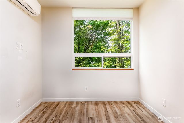 3855 21st Avenue SW, Seattle, WA 98106