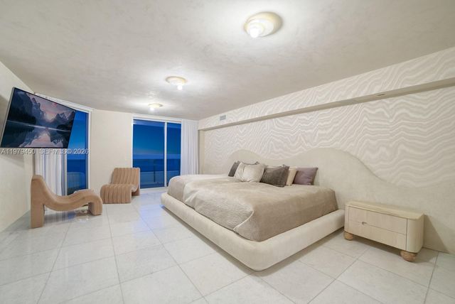5801 Collins Avenue 1200, Miami Beach, FL 33140