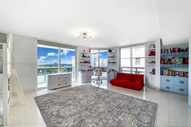 5801 Collins Avenue 1200, Miami Beach, FL 33140