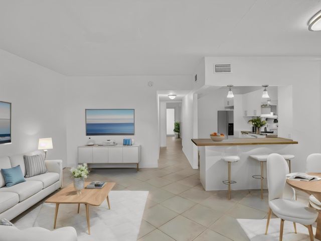 320 S Surf Road 402, Hollywood, FL 33019