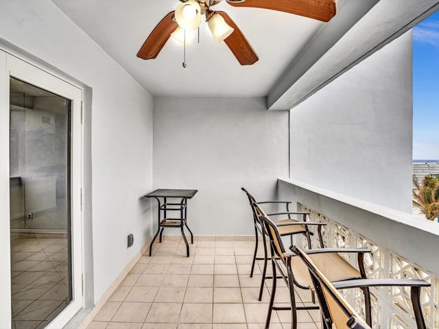 320 S Surf Road 402, Hollywood, FL 33019