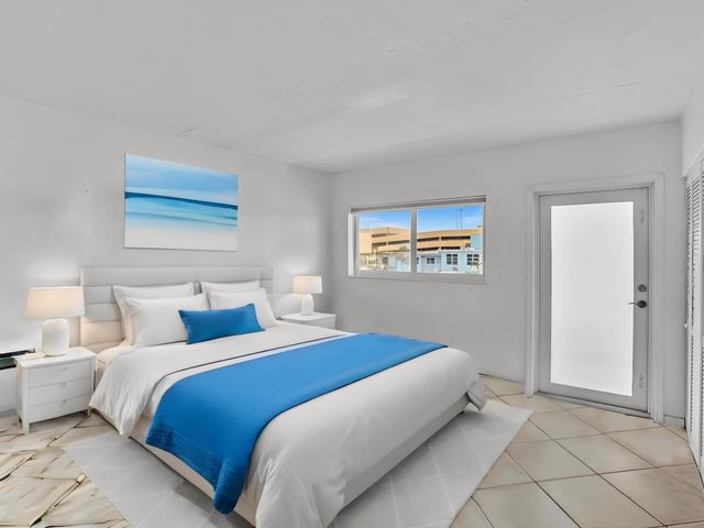 320 S Surf Road 402, Hollywood, FL 33019