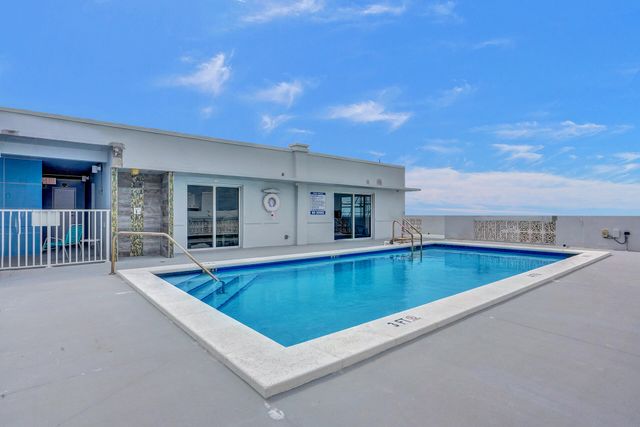 320 S Surf Road 402, Hollywood, FL 33019