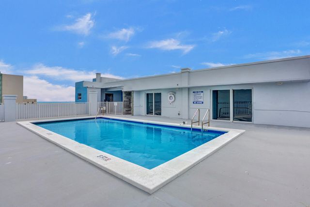 320 S Surf Road 402, Hollywood, FL 33019