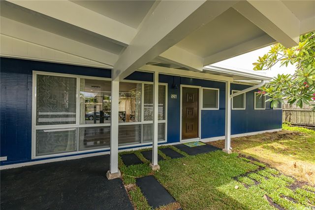 526 Ulumawao Street, Kailua, HI 96734