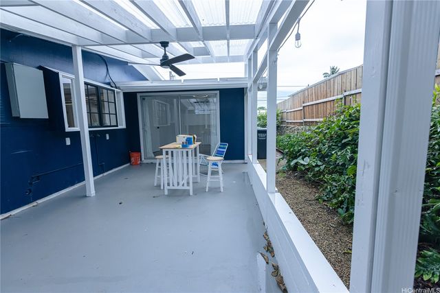 526 Ulumawao Street, Kailua, HI 96734