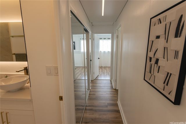 526 Ulumawao Street, Kailua, HI 96734