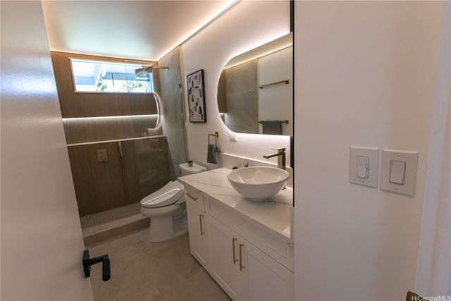 526 Ulumawao Street, Kailua, HI 96734