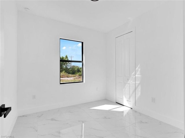 3417 8th ST SW, Lehigh Acres, FL 33976