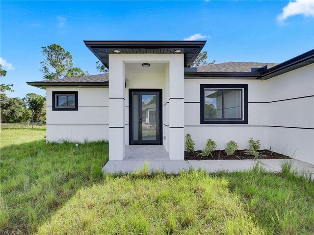 3417 8th ST SW, Lehigh Acres, FL 33976