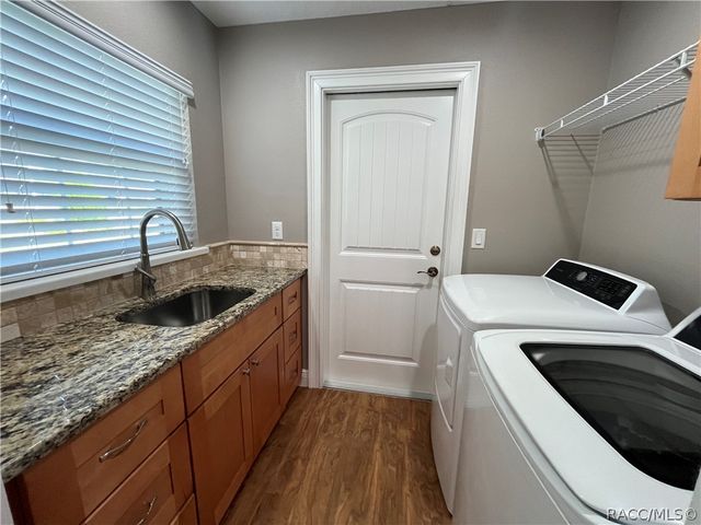 9344 S Deer Park Drive, Homosassa, FL 34446