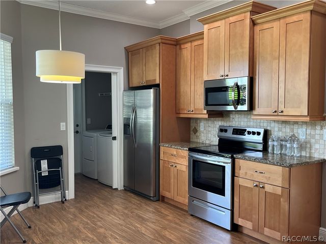 9344 S Deer Park Drive, Homosassa, FL 34446