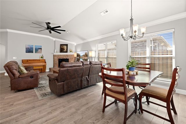 5558 Clear Springs Avenue, Springdale, AR 72762