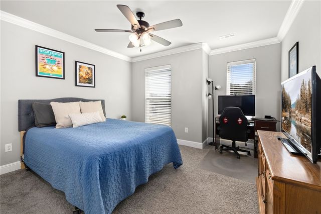 5558 Clear Springs Avenue, Springdale, AR 72762