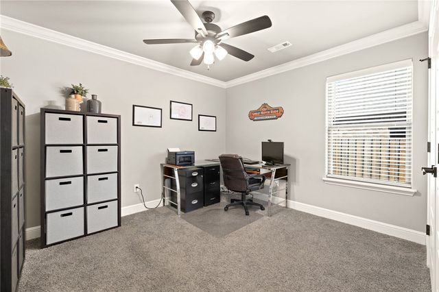 5558 Clear Springs Avenue, Springdale, AR 72762