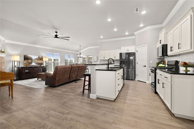 5558 Clear Springs Avenue, Springdale, AR 72762