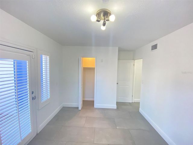 1001 E PINE STREET, Orlando, FL 32801