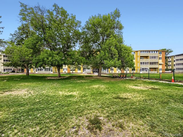 9355 E Center Avenue 9C, Denver, CO 80247