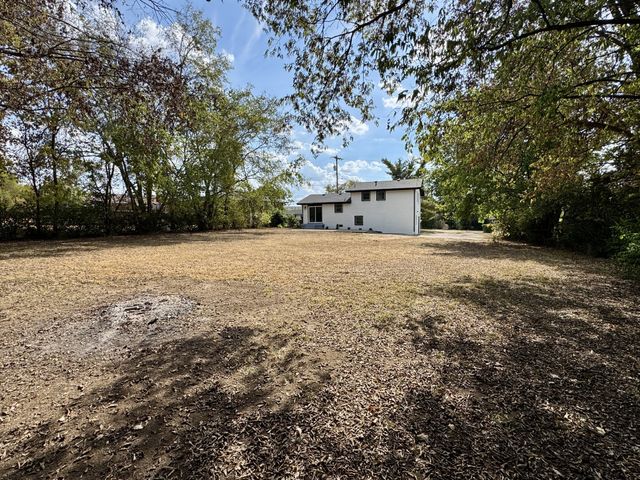 3074 Richmond Hill Dr, Nashville, TN 37207