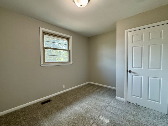 3074 Richmond Hill Dr, Nashville, TN 37207