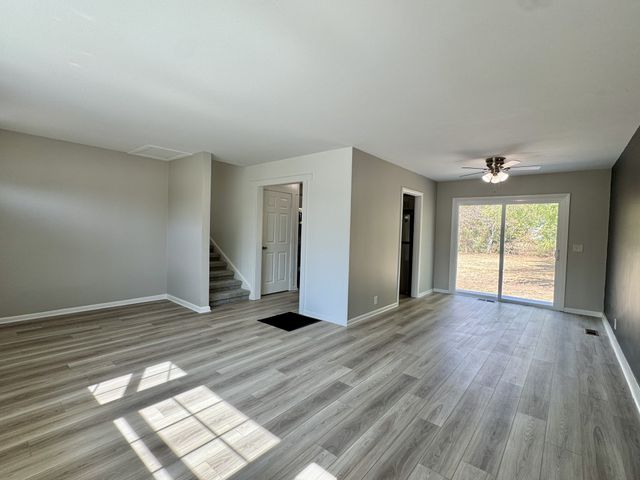 3074 Richmond Hill Dr, Nashville, TN 37207