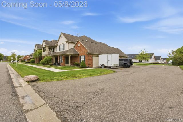 21582 Majestic Drive, Brownstown Charter Township, MI 48183