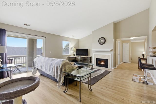 21582 Majestic Drive, Brownstown Charter Township, MI 48183