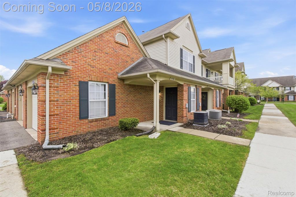 21582 Majestic Drive, Brownstown Charter Township, MI 48183