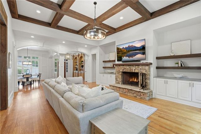6029 Shadburn Ferry Road, Buford, GA 30518