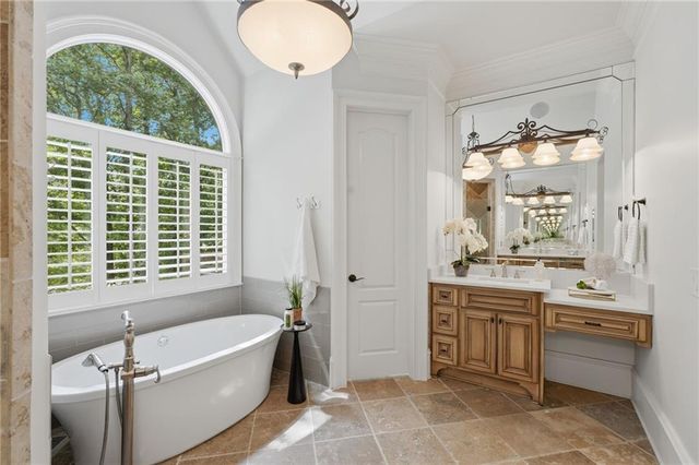 6029 Shadburn Ferry Road, Buford, GA 30518