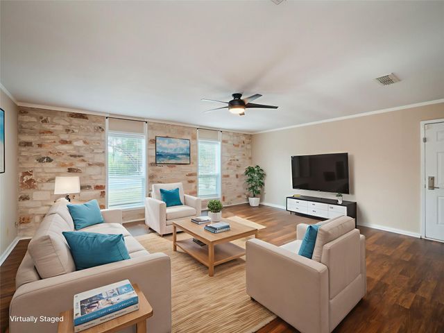 8204 Seminary Ridge DR, Austin, TX 78745
