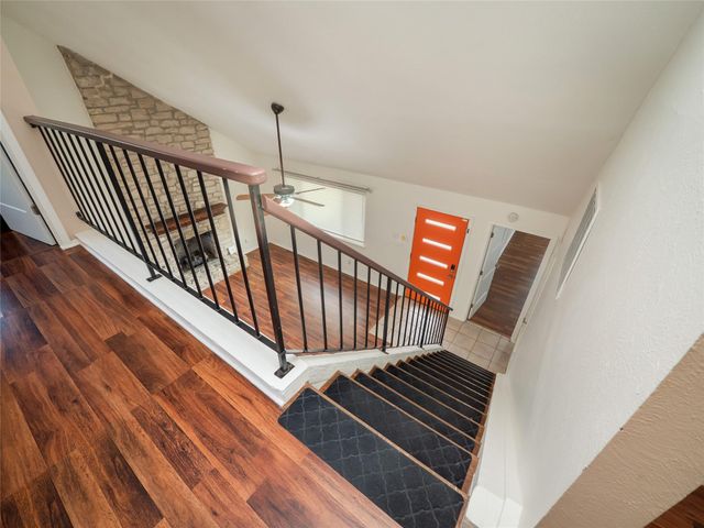 8204 Seminary Ridge DR, Austin, TX 78745