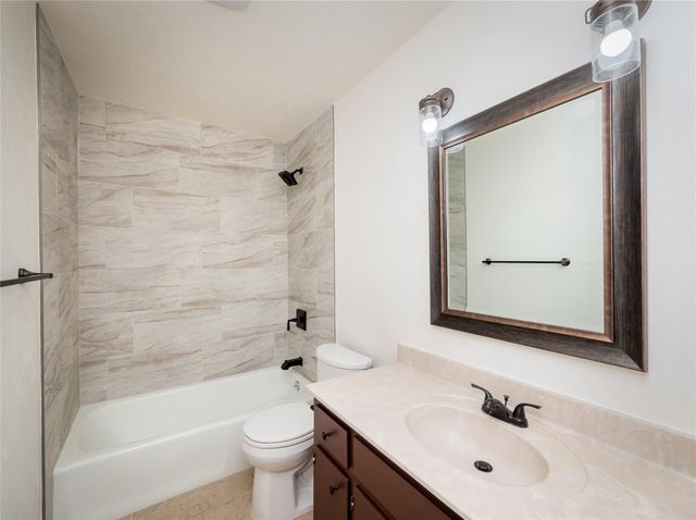 8204 Seminary Ridge DR, Austin, TX 78745