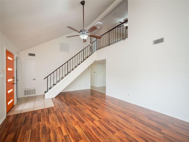 8204 Seminary Ridge DR, Austin, TX 78745