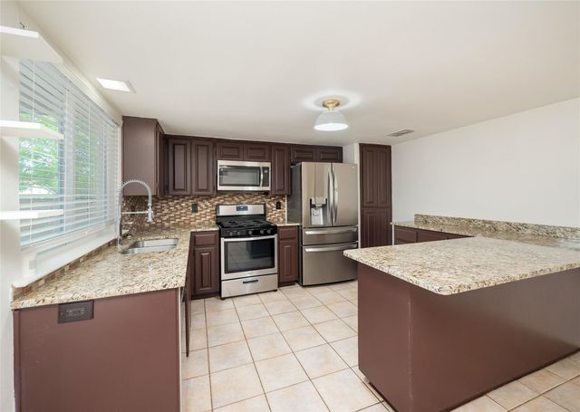 8204 Seminary Ridge DR, Austin, TX 78745