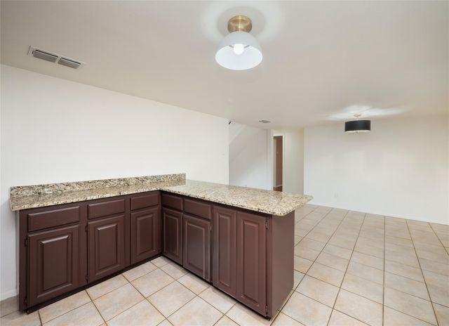 8204 Seminary Ridge DR, Austin, TX 78745