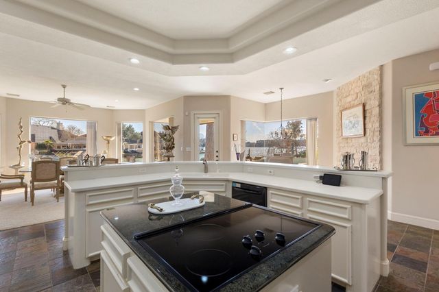 238 Wedgewood Dr, Montgomery, TX 77356