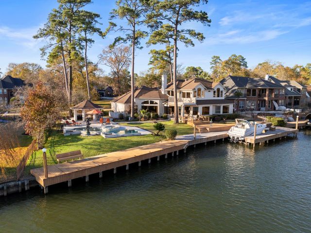 238 Wedgewood Dr, Montgomery, TX 77356