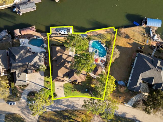 238 Wedgewood Dr, Montgomery, TX 77356