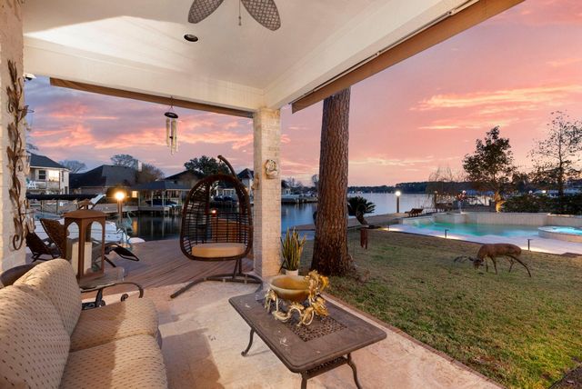 238 Wedgewood Dr, Montgomery, TX 77356