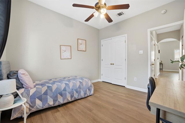 409 E Austin Ave, Round Rock, TX 78664