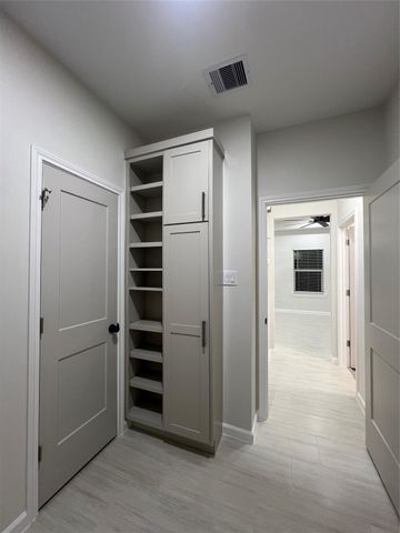 817 Center Street, Richmond, TX 77469