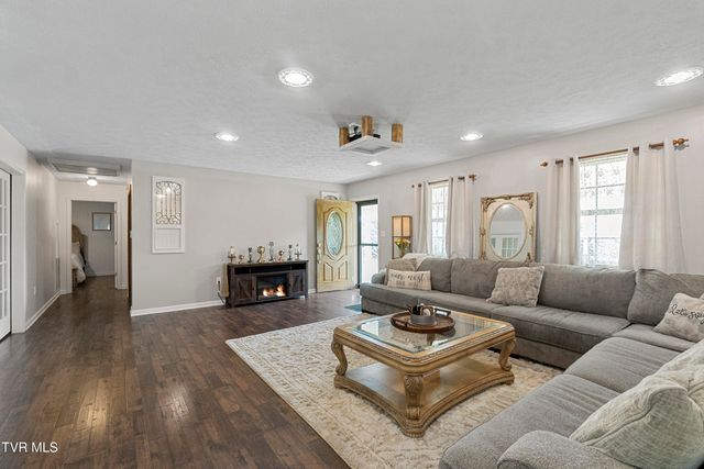 2945 Enka Highway Highway, Morristown, TN 37813