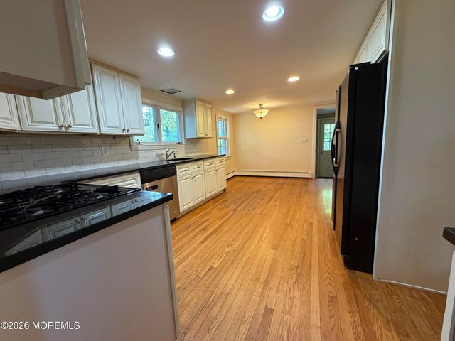 169 Kings Highway, Middletown, NJ 07748