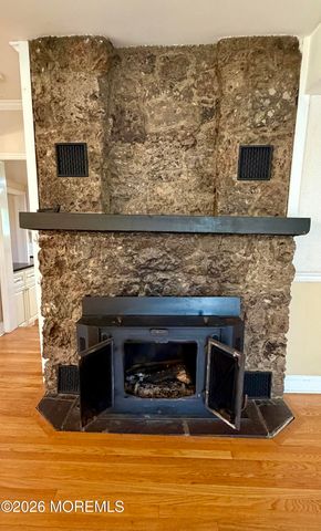 169 Kings Highway, Middletown, NJ 07748