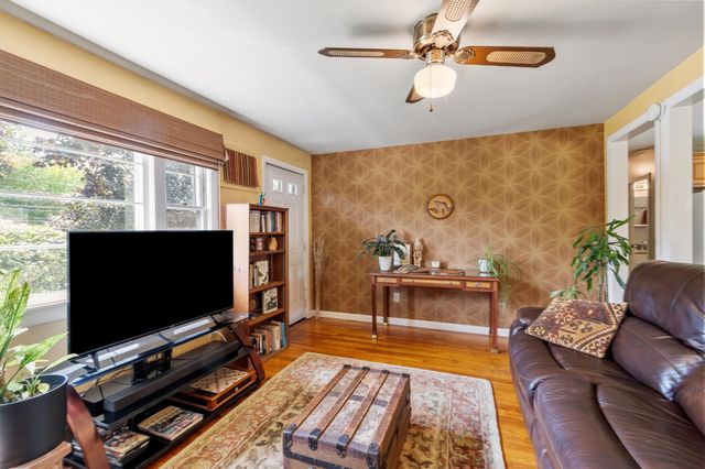 654 Daniel Webster Highway, Merrimack, NH 03054