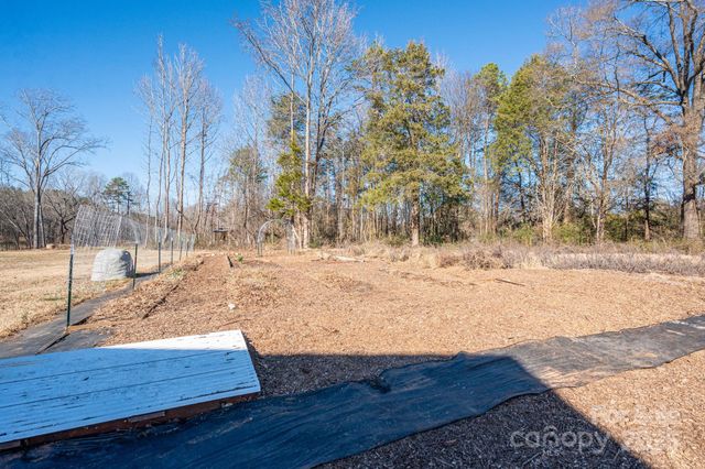 1824 NC 182 Highway, Lincolnton, NC 28092