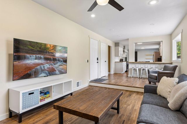 10591 Union Terrace Lane N, Maple Grove, MN 55369