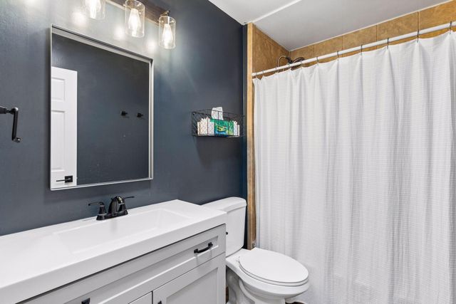 10591 Union Terrace Lane N, Maple Grove, MN 55369