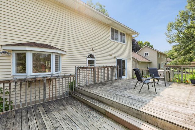 10591 Union Terrace Lane N, Maple Grove, MN 55369